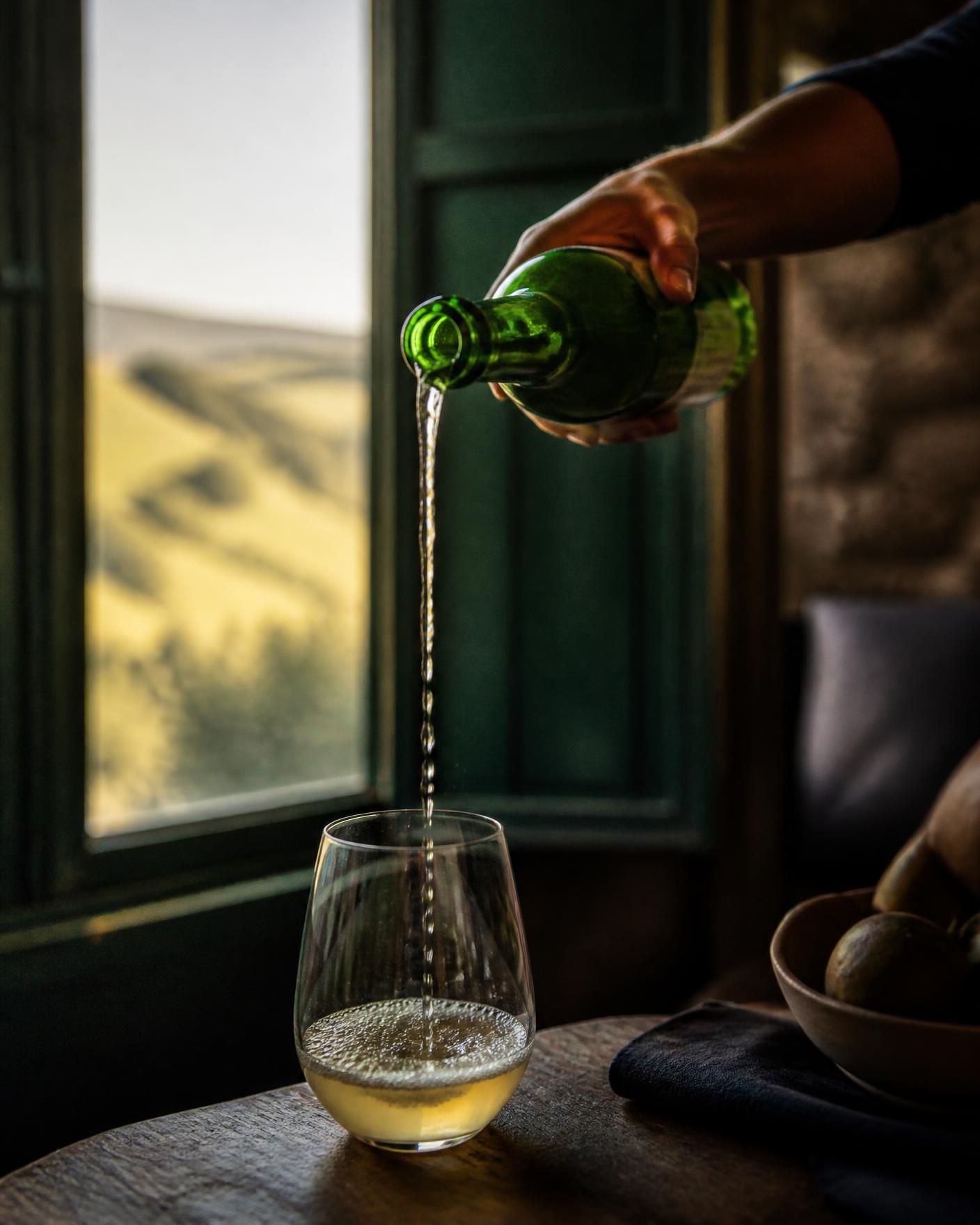 Escanciando sidra asturiana